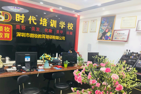 1623031766993882.gif 05.gif