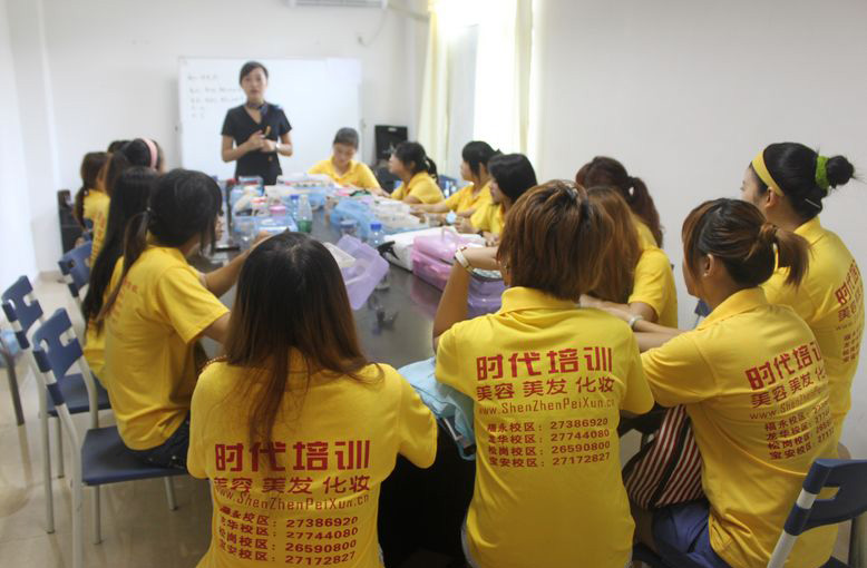 美甲2班課堂實(shí)拍