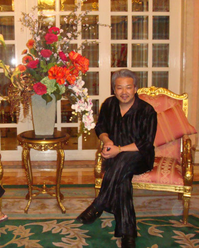 時代美容美發(fā)化妝學校老師